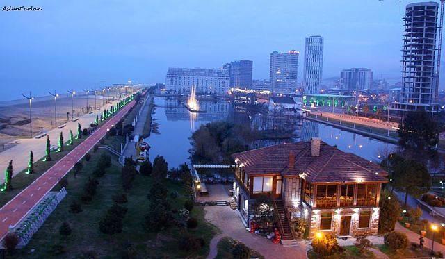 Nino Apartment On Pirosmani Батумі Номер фото